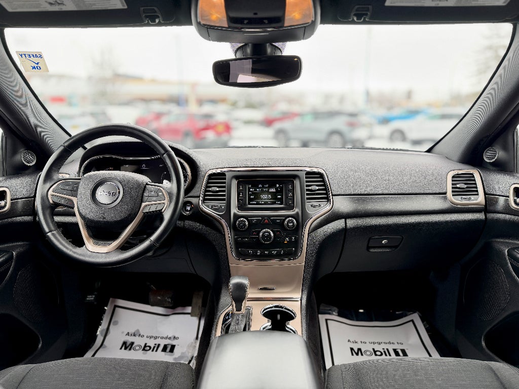 2017 Jeep Grand Cherokee Laredo