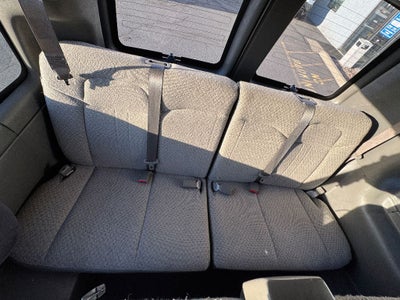 2021 Chevrolet Express Passenger 3500 1LT