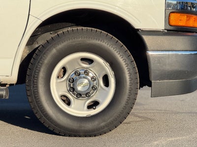 2021 Chevrolet Express Passenger 3500 1LT