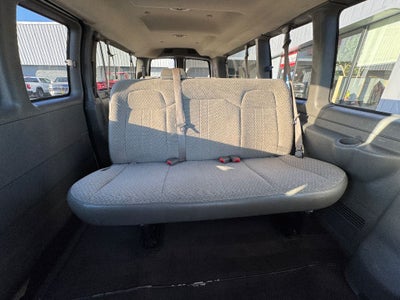 2021 Chevrolet Express Passenger 3500 1LT