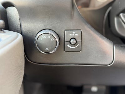 2025 Chevrolet Express Passenger 1LT