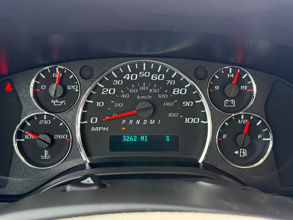 2025 Chevrolet Express Passenger 1LT
