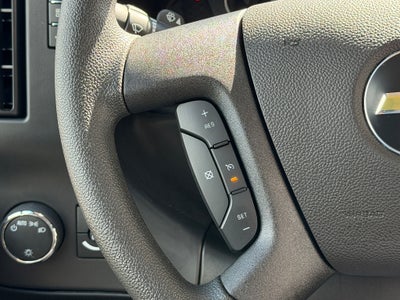 2025 Chevrolet Express Passenger 1LT