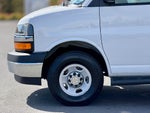 2025 Chevrolet Express Passenger 1LT