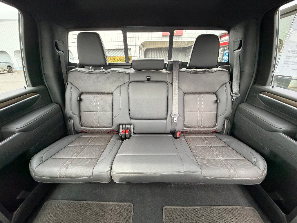 2025 Chevrolet Silverado 3500 HD High Country