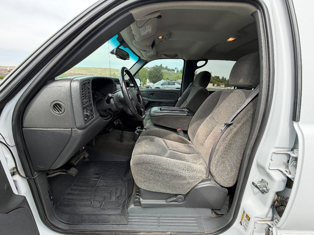 2005 Chevrolet Silverado 1500 HD LS