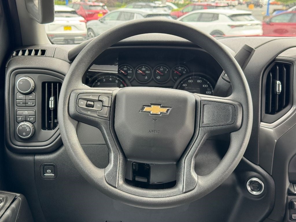 2025 Chevrolet Silverado 1500 Custom