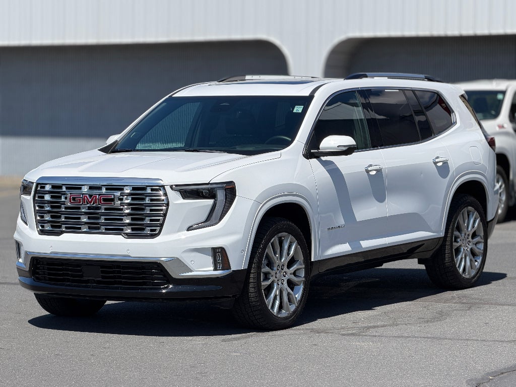 2025 GMC Acadia Denali