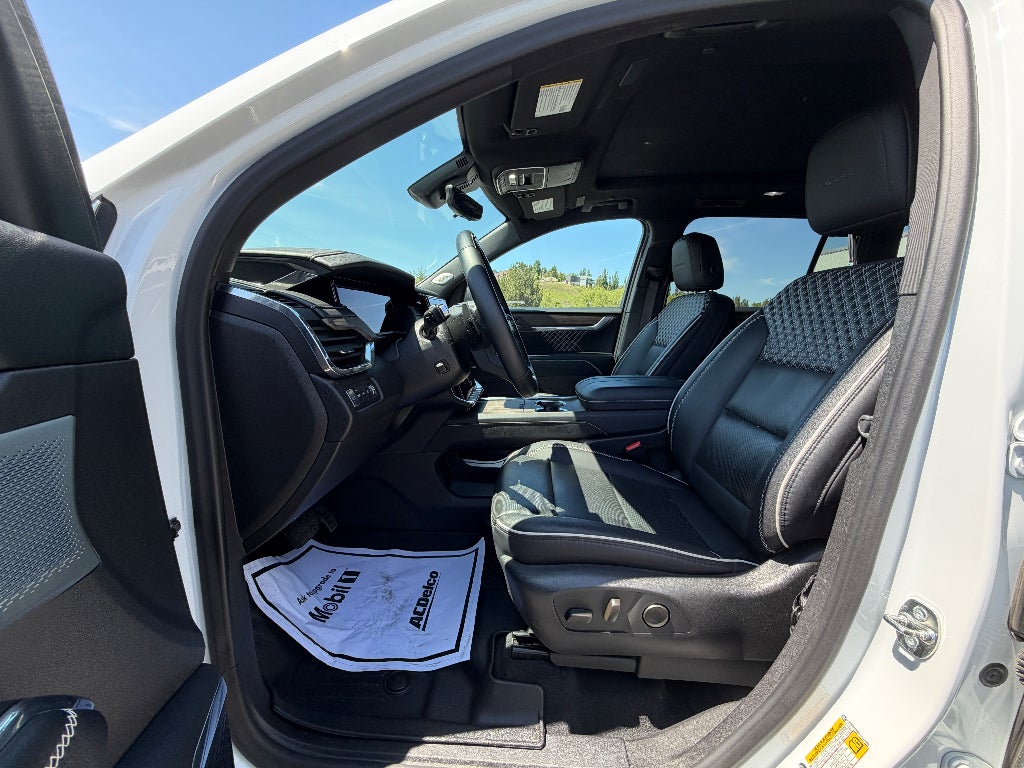 2025 GMC Acadia Denali