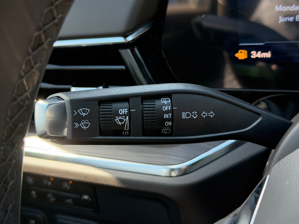 2026 Chevrolet Tahoe Z71 - Photo 12