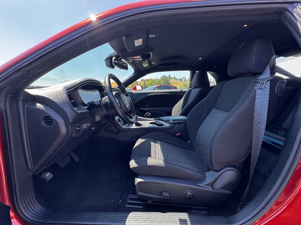 2022 Dodge Challenger SXT