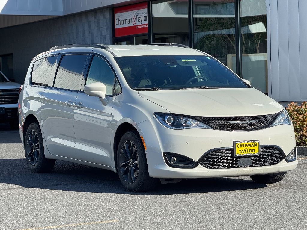 2020 Chrysler Pacifica Launch Edition
