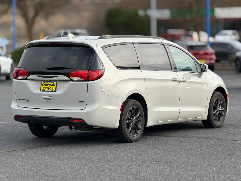 2020 Chrysler Pacifica Launch Edition