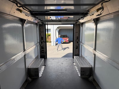 2024 BrightDrop Zevo 600 EJY