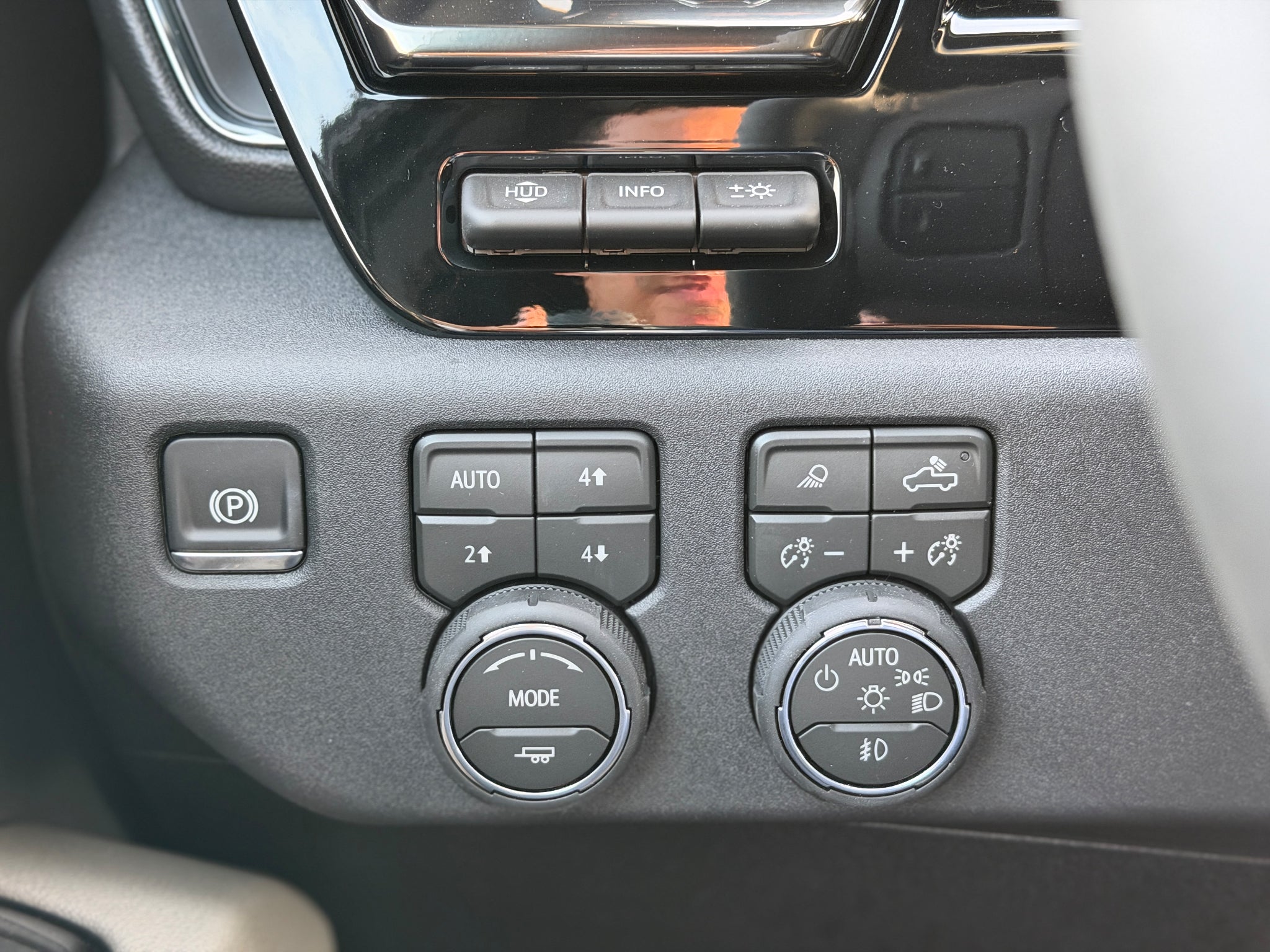 2026 Chevrolet Silverado 2500 HD ZR2 - Photo 13