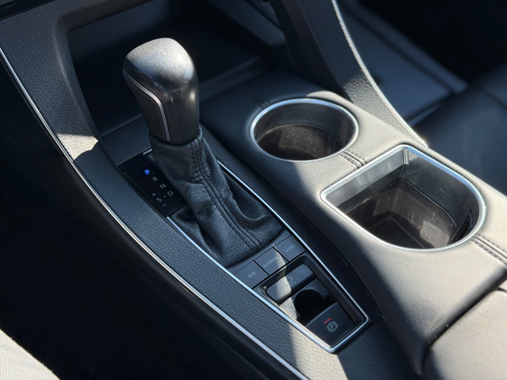 2022 Toyota Avalon XLE