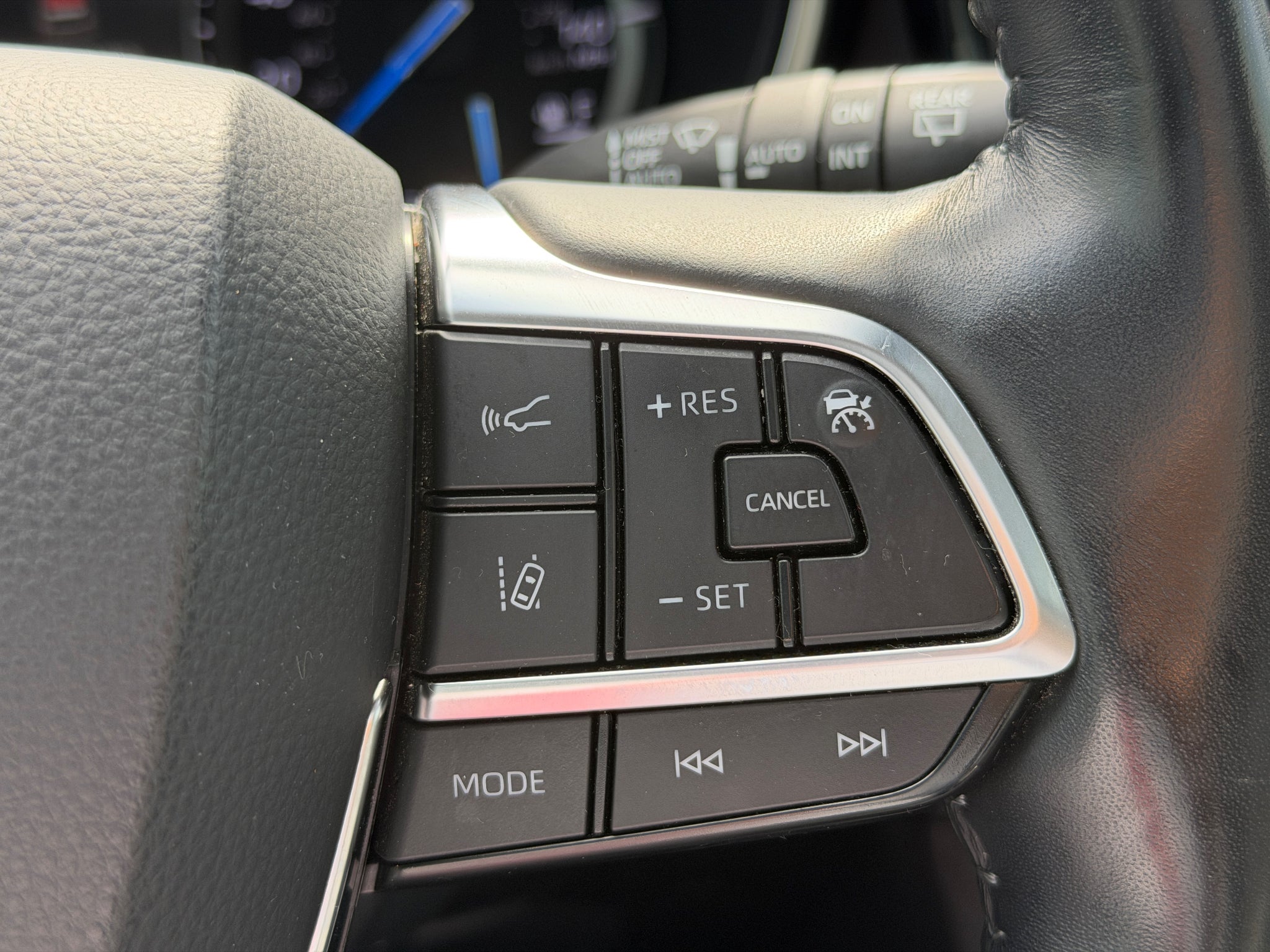 2020 Toyota Highlander Hybrid Platinum