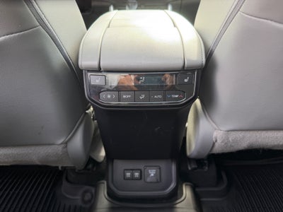 2020 Toyota Highlander Hybrid Platinum