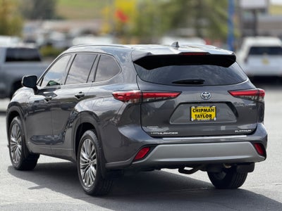 2020 Toyota Highlander Hybrid Platinum
