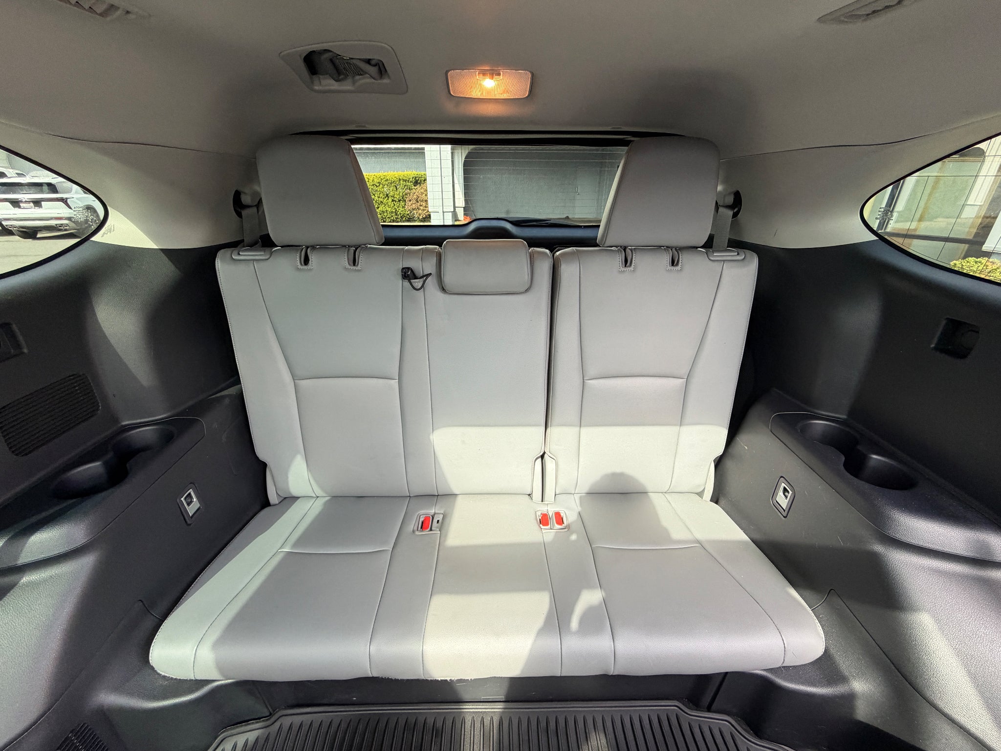 2020 Toyota Highlander Hybrid Platinum