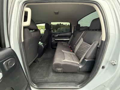 2019 Toyota Tundra 4WD SR5